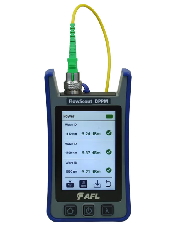 AFL FlowScout DPPM power meter with a yellow cable shows wavelength power levels and green check marks on its screen.